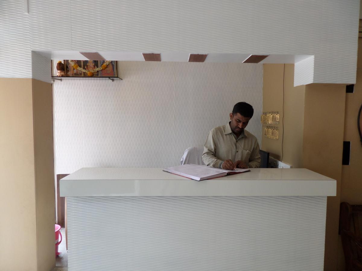 Parvat Lodge Ahmednagar Exterior photo